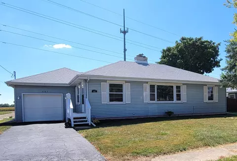 407 W 3rd St, Oglesby, IL 61348