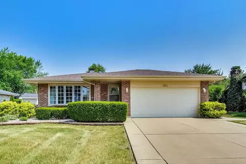 1824 71st St, Woodridge, IL 60517