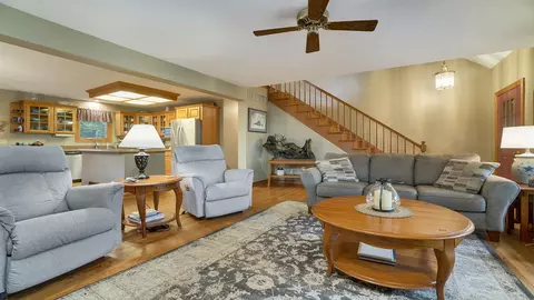 9400 Edson Rd, Capron, IL 61012 photo 12