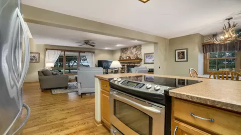 9400 Edson Rd, Capron, IL 61012 photo 10