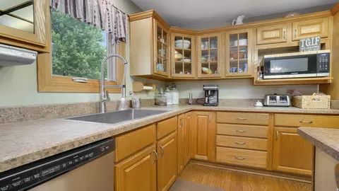 9400 Edson Rd, Capron, IL 61012 photo 9
