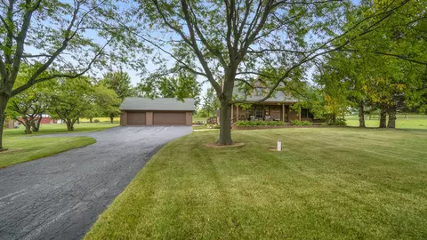 9400 Edson Rd, Capron, IL 61012 photo 2