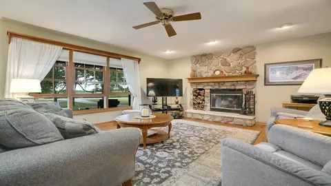 9400 Edson Rd, Capron, IL 61012 photo 6