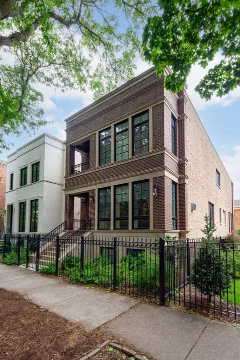 1236 W Altgeld St, Chicago, IL 60614