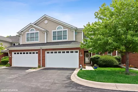 972 W Irving Park Rd #3, Bensenville, IL 60106