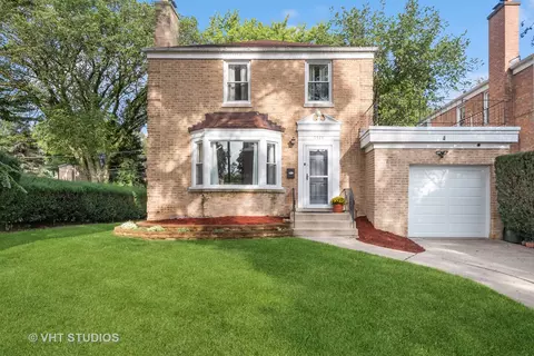 5534 Theobald Rd, Morton Grove, IL 60053
