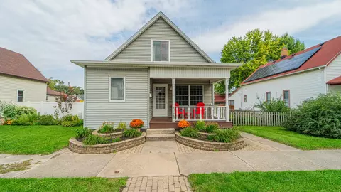 3428 Washington St, Lansing, IL 60438