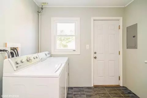 1216 Earl Ave, Des Plaines, IL 60018 photo 10