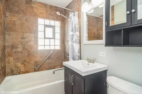 1216 Earl Ave, Des Plaines, IL 60018 photo 9