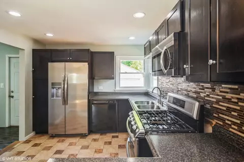 1216 Earl Ave, Des Plaines, IL 60018 photo 5