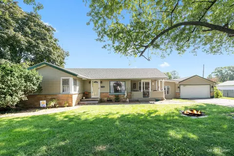 1115 Pennsylvania Ave, Aurora, IL 60506
