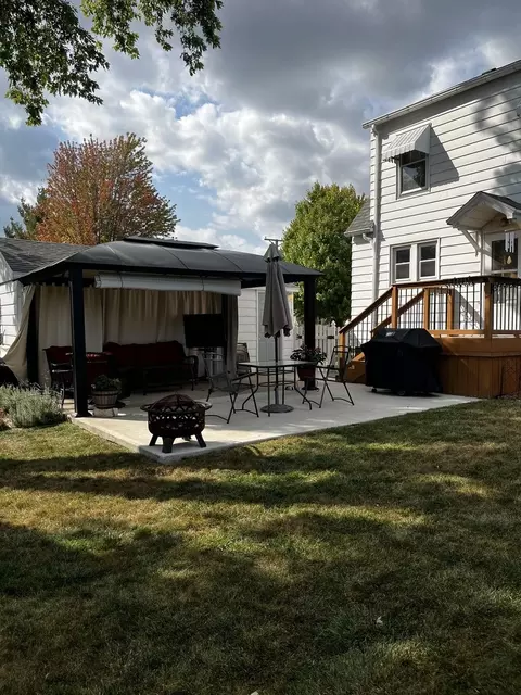 1824 8th St, Peru, IL 61354 photo 2