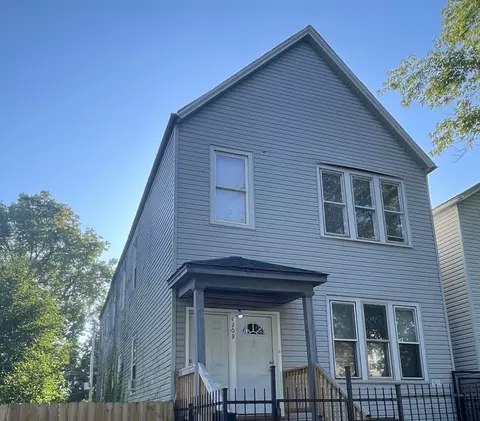 4209 S Wells St, Chicago, IL 60609