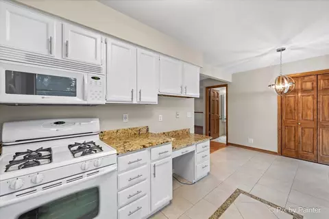 1912 Meadow Ln, Mchenry, IL 60050 photo 13