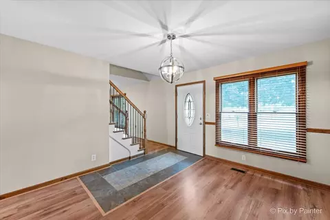 1912 Meadow Ln, Mchenry, IL 60050 photo 7