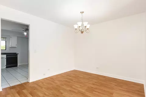 406 E Kensington Rd #E, Mount Prospect, IL 60056 photo 11