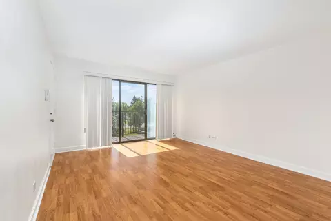 406 E Kensington Rd #E, Mount Prospect, IL 60056 photo 9