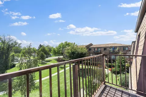 406 E Kensington Rd #E, Mount Prospect, IL 60056 photo 20