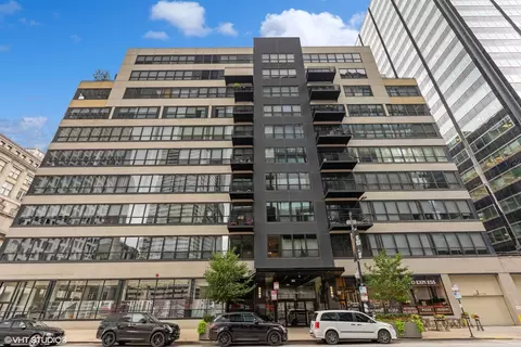 130 S Canal St #219, Chicago, IL 60606