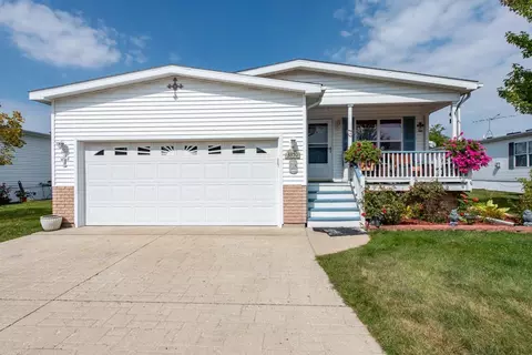3350 Evergreen Ln, Park City, IL 60085