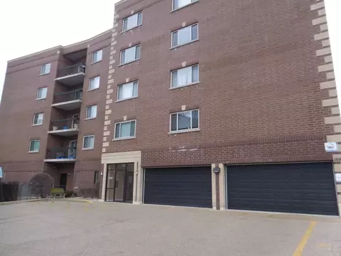1649 Ashland Ave #505, Des Plaines, IL 60016
