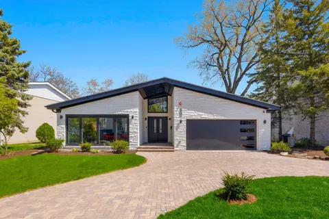 6407 N Longmeadow Ave, Lincolnwood, IL 60712