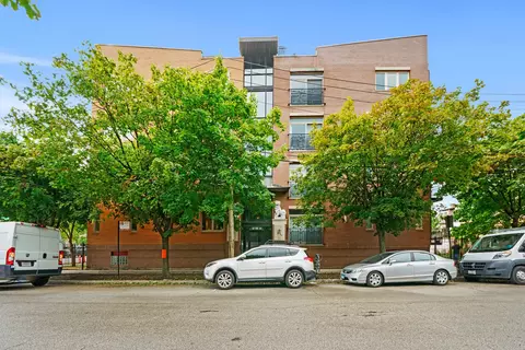 1800 W Erie St #16, Chicago, IL 60622