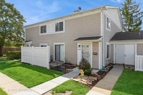 1649 Cornell Dr #0, Hoffman Estates, IL 60169
