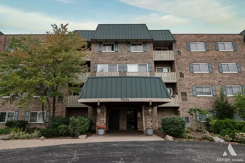 700 Perrie Dr #314, Elk Grove Village, IL 60007