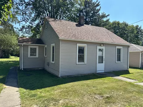 414 N Chestnut St, Toluca, IL 61369