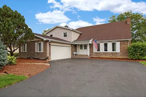 1617 Joy Ln, Glenview, IL 60025