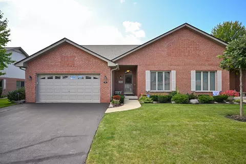 170 Royal Ct, Bloomingdale, IL 60108