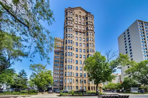 7321 S South Shore Dr #11E, Chicago, IL 60649
