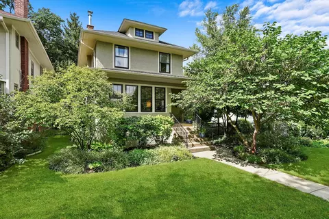 143 S Cuyler Ave, Oak Park, IL 60302