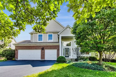 1791 Prairie Ridge Cir, Lindenhurst, IL 60046