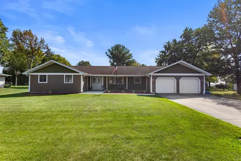 405 W Jefferson St, Pesotum, IL 61863