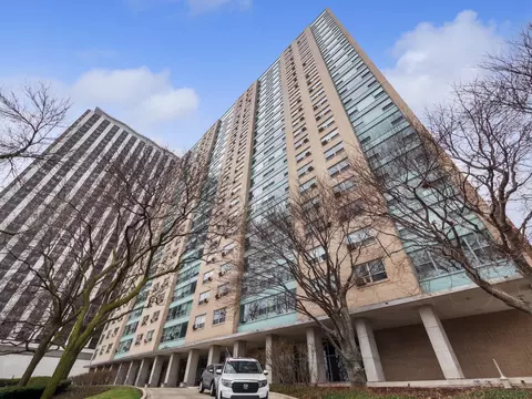 3180 N Lake Shore Dr #19G, Chicago, IL 60657