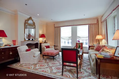 Living - 159 E Walton Pl #7D, Chicago, IL 60611 photo 2 of 3