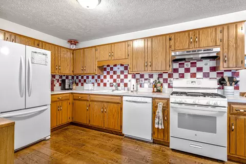 23327 W Grinton Dr, Plainfield, IL 60586 photo 5