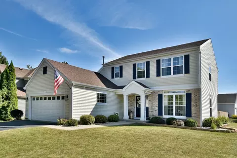 2342 Woodside Ct, Carpentersville, IL 60110