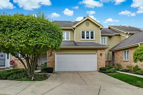 1511 Canterbury Ct, Darien, IL 60561