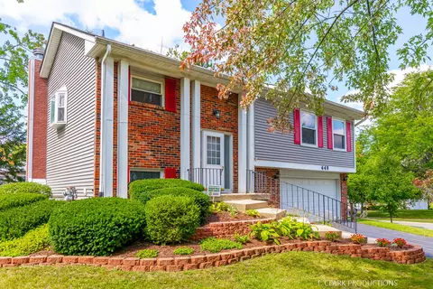 449 Independence Ln, Bolingbrook, IL 60440