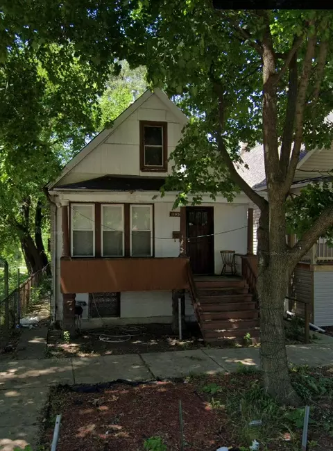 11936 S Calumet Ave, Chicago, IL 60628