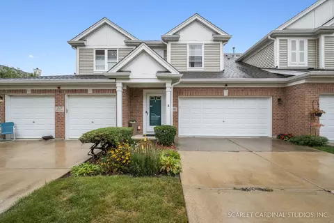 2533 Camberley Cir #2-811, Westchester, IL 60154