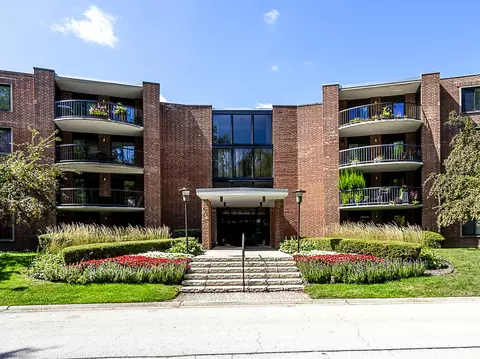 1615 E Central Rd #315B, Arlington Heights, IL 60005