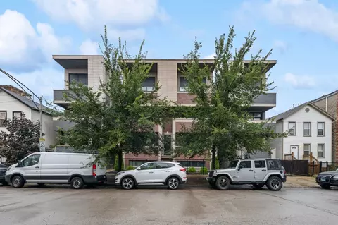 1224 W Ohio St #2E, Chicago, IL 60642