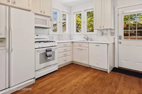 2152 Brown Ave, Evanston, IL 60201 photo 7