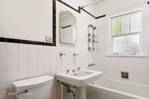 2152 Brown Ave, Evanston, IL 60201 photo 9
