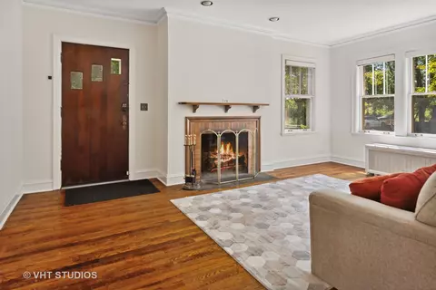 2152 Brown Ave, Evanston, IL 60201 photo 4