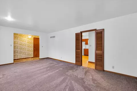 1204 Devonshire Dr, Champaign, IL 61821 photo 10